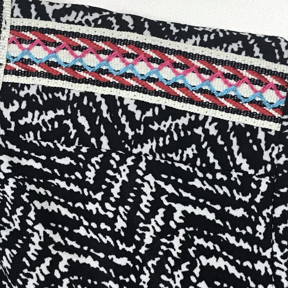 Daniel Rainn Size M Bernal Split Neck Blouse Blac… - image 4